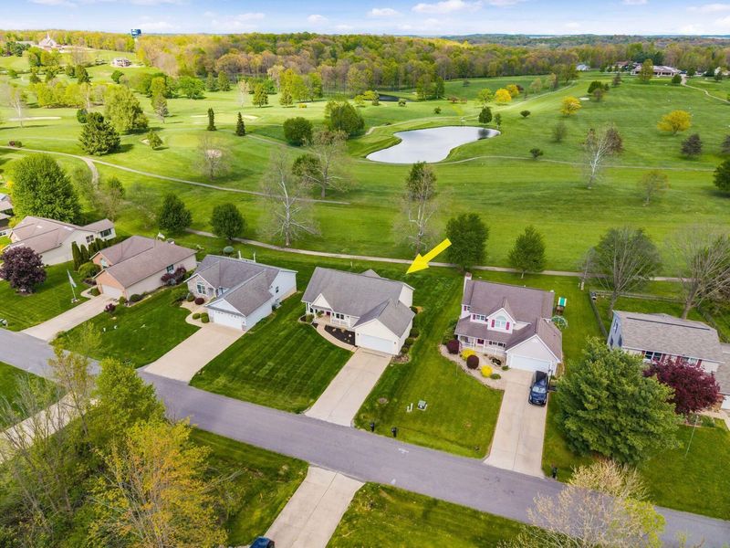 868 Fairway Drive , Howard, OH 43028 Photo 1