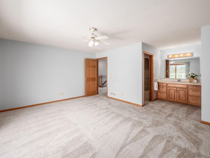 868 Fairway Drive , Howard, OH 43028 Photo 20