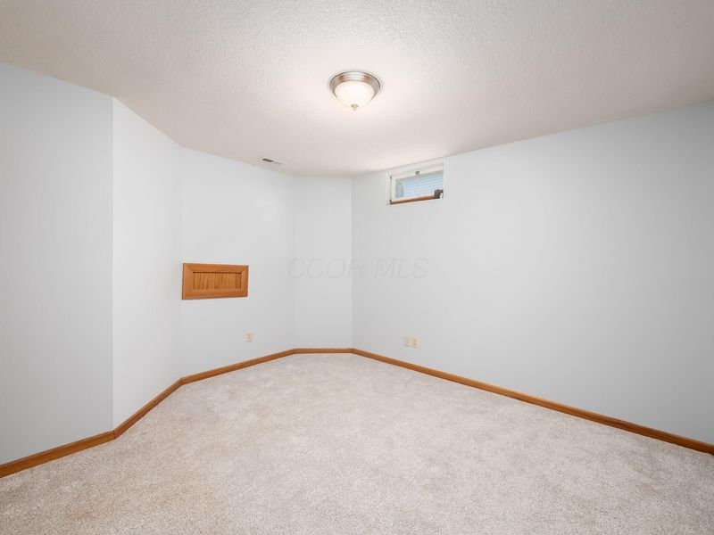 868 Fairway Drive , Howard, OH 43028 Photo 33