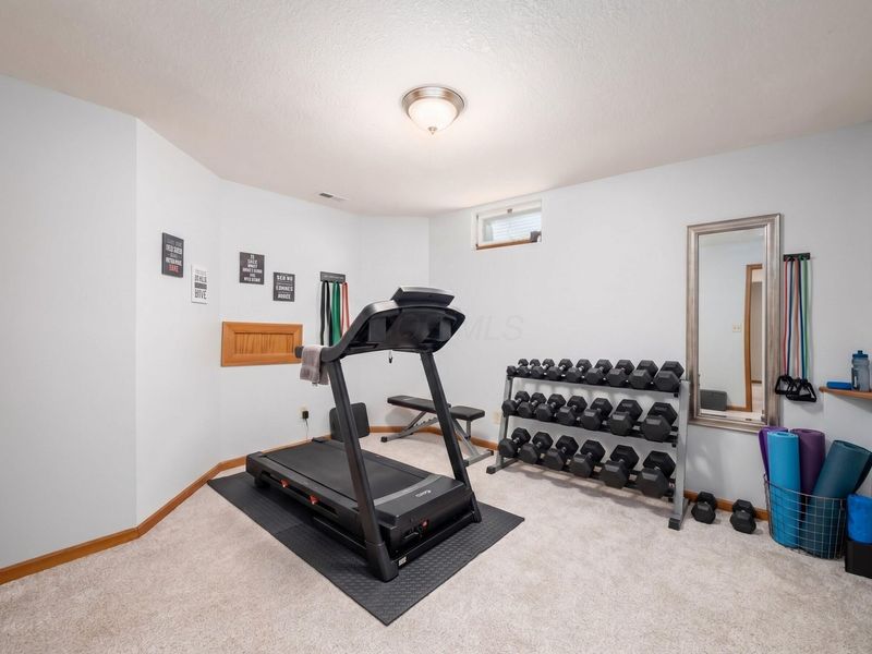 868 Fairway Drive, Howard, OH 43028 Photo 36