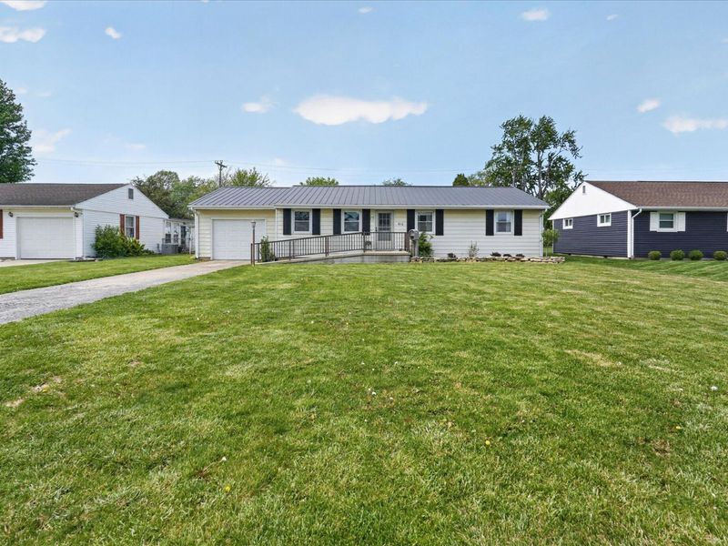 610 Belle Aire Place , Washington Court House, OH 43160 Photo 3