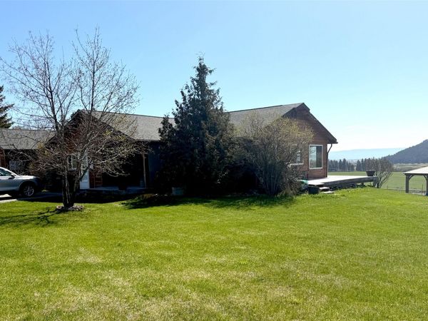 1662 & 1660 US Hwy 2 W, Kalispell, MT 59901