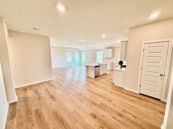 6100 Blackwood Courts, Oklahoma City, OK 73132