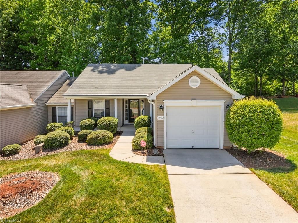 2912 Desmond Woods Drive, Greensboro, NC 27405 Main Photo