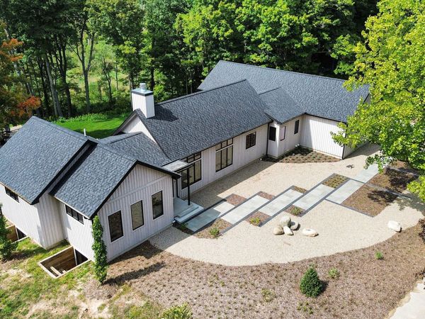 2954 Peach Creek Court, Fennville, MI 49408