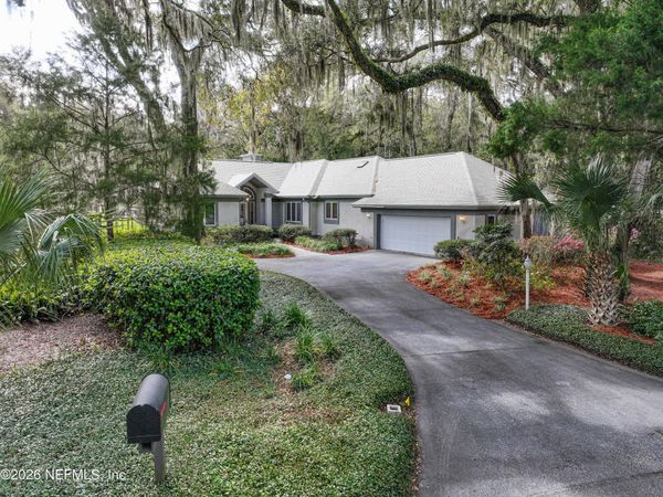 10 HICKORY Lane, Fernandina Beach, FL 32034