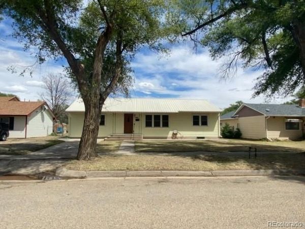 426 Poplar Avenue , Las Animas, CO 81054