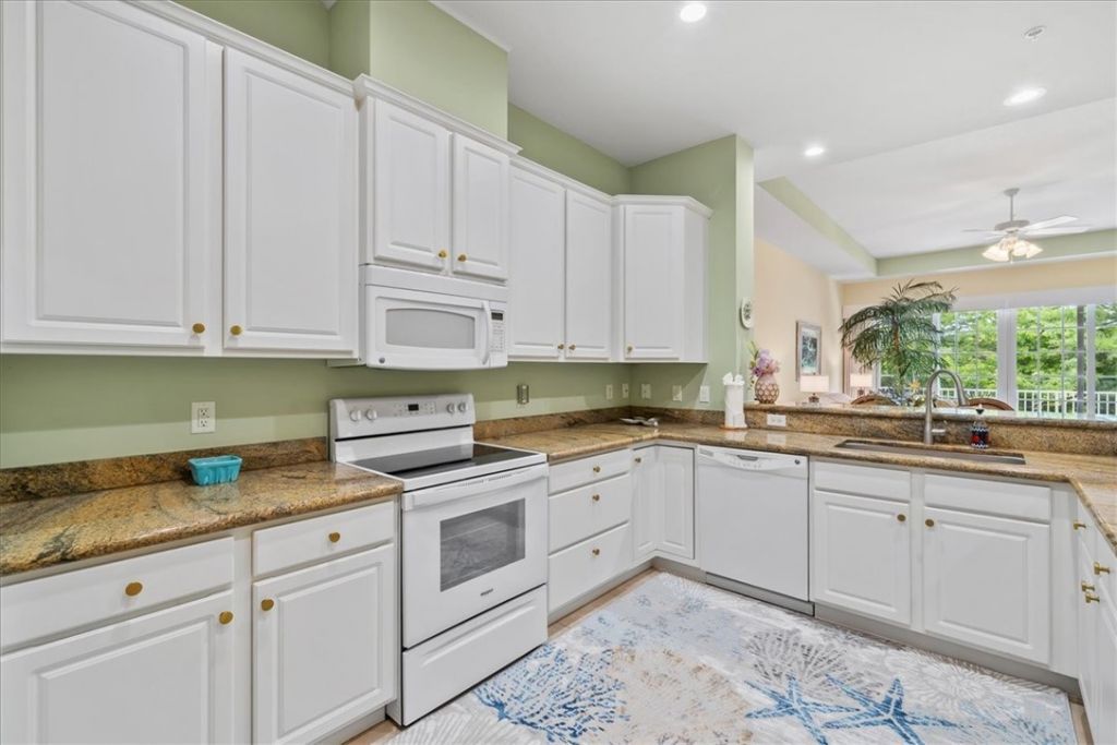 2340 Water Oaks Court, Unit 223, Vero Beach, FL 32962 Photo