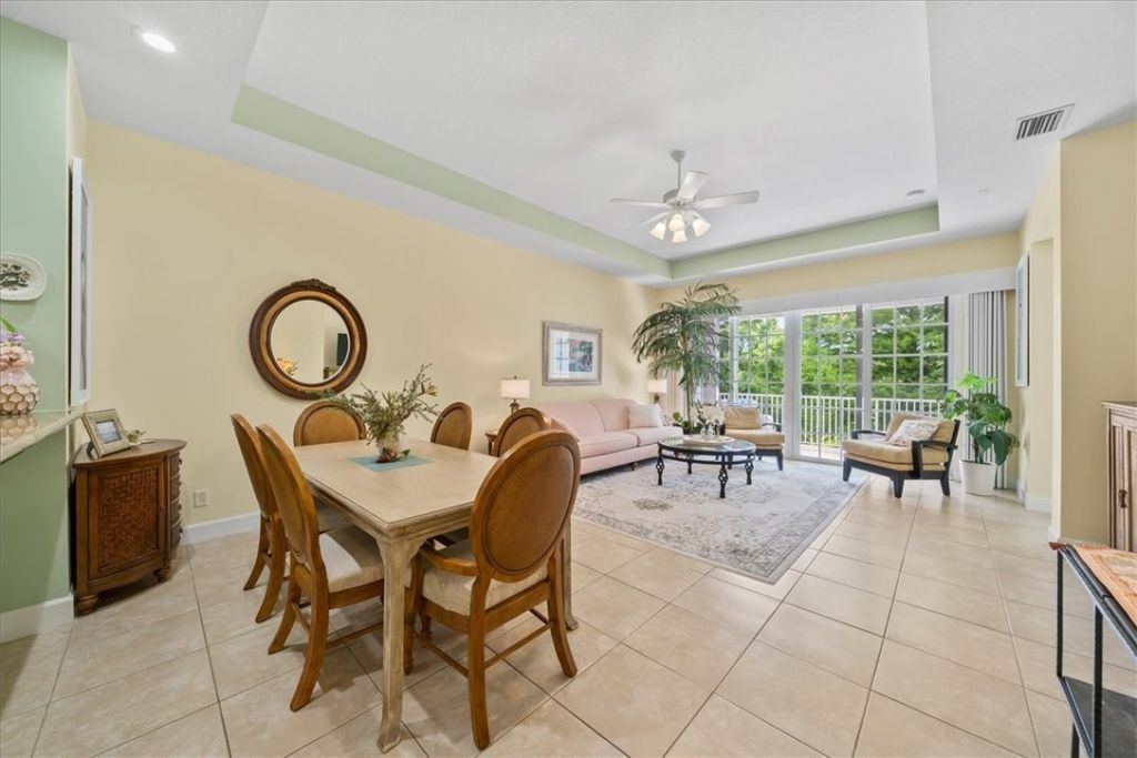 2340 Water Oaks Court, Unit 223, Vero Beach, FL 32962 Photo