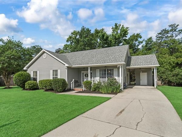 18 PECAN GROVE Court , Covington, LA 70433