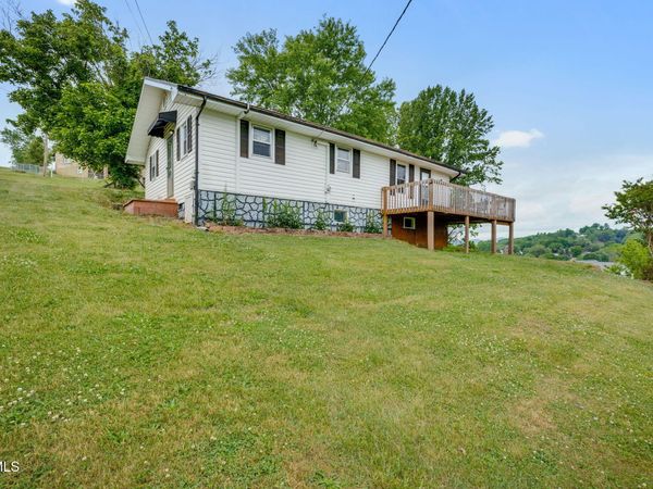 930 Tip Top Avenue, Kingsport, TN 37665