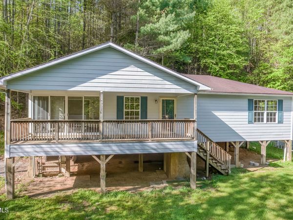 514 Piney Grove Road, Hampton, TN 37658