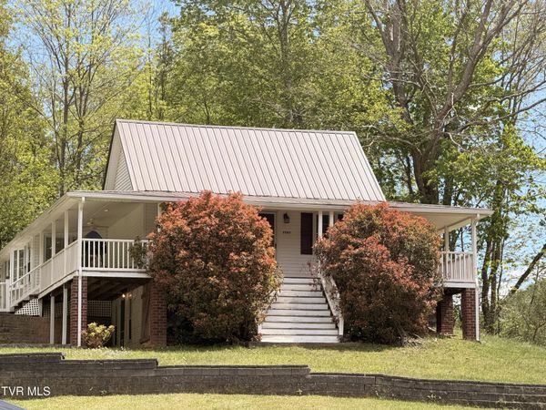7727 Swords Creek Road, Swords Creek, VA 24649