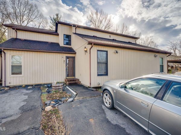 780 Hamilton Road, Unit Apt H6, Blountville, TN 37617