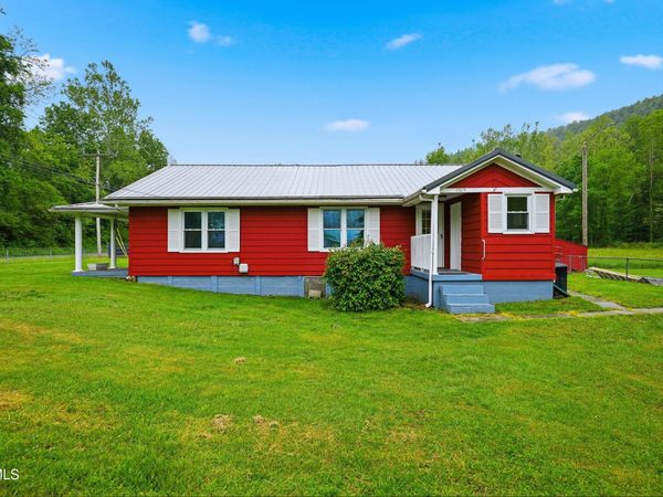 1515 Crackers Neck Road, Big Stone Gap, VA 24219