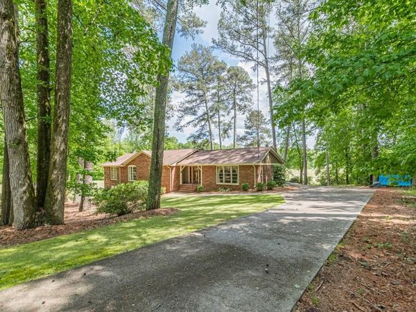 5817 Little Mountain Drive , Ellenwood, GA 30294