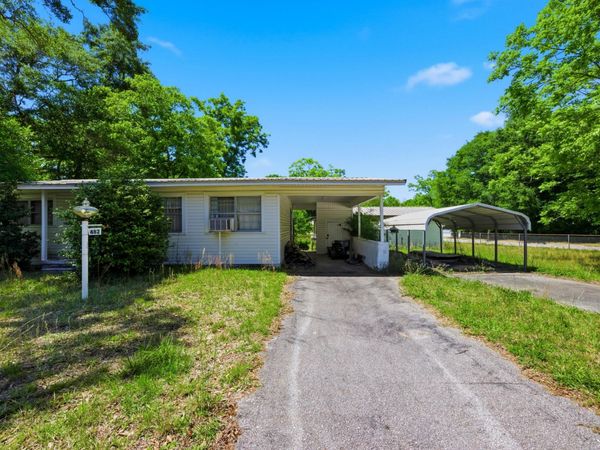 482 E Bowers Avenue, Crestview, FL 32539