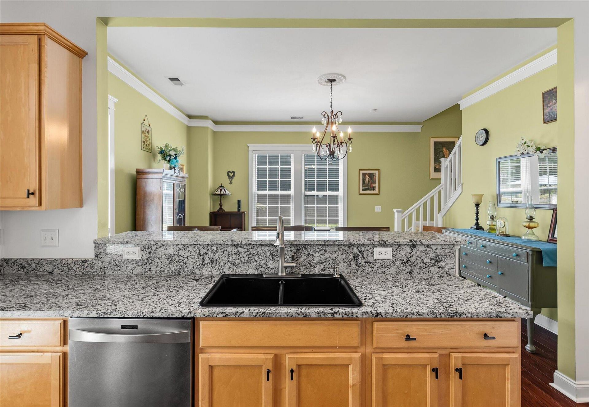 315 White Gables Drive Photo 11