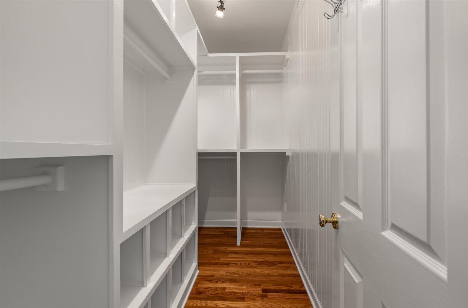 315 White Gables Drive Photo 17