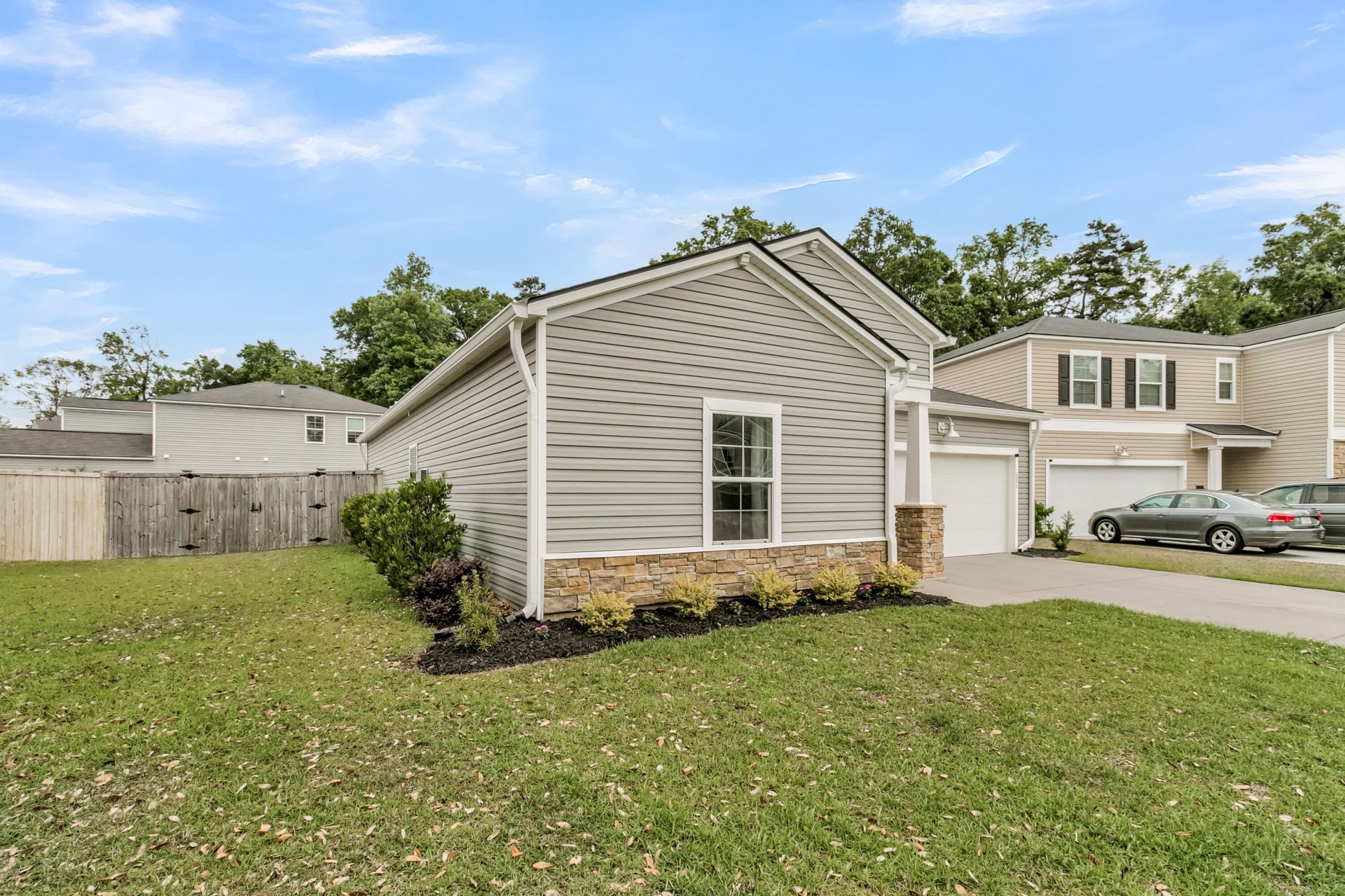 606 Bramblewood Court Photo 11