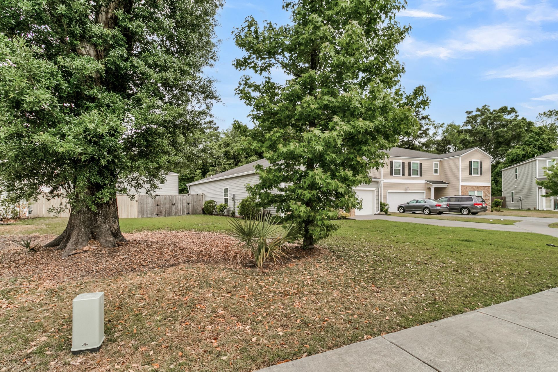 606 Bramblewood Court Photo 12