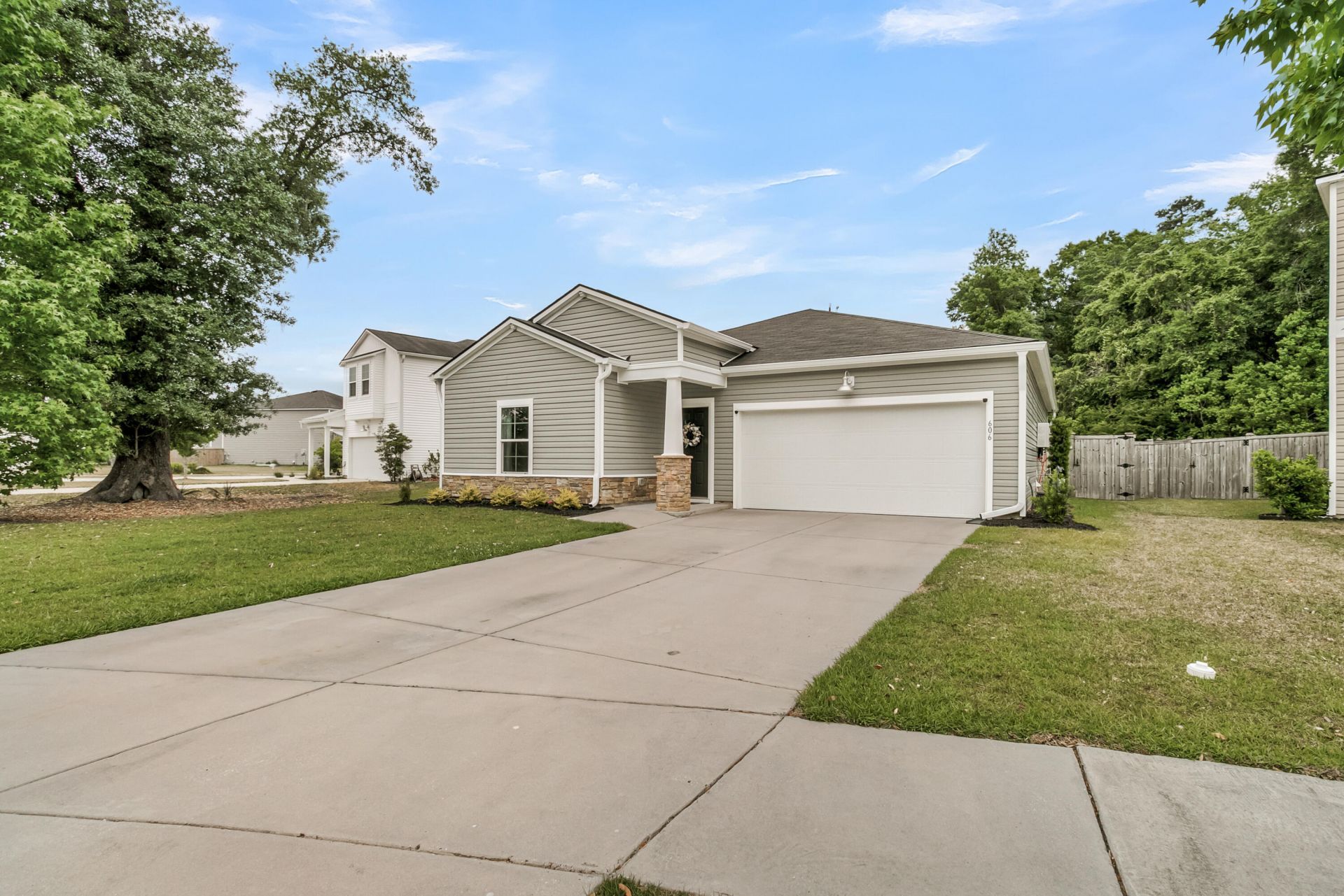 606 Bramblewood Court Photo 9