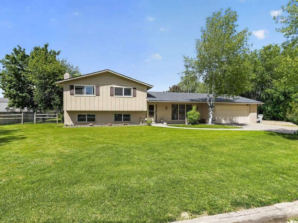 10100 W Saranac Dr, Boise, ID 83709