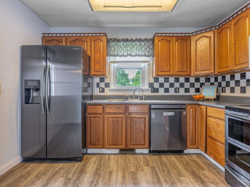 7278 Beth Court, Carlisle, OH 45005 Photo 12
