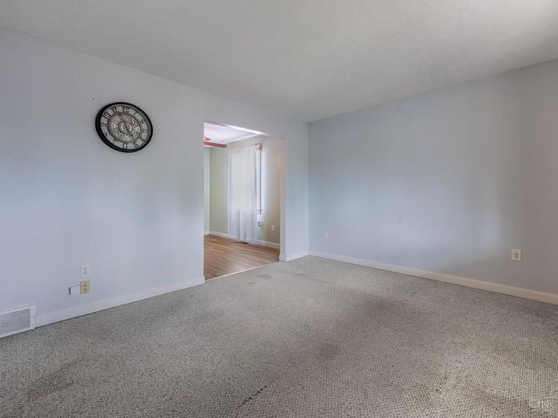 7278 Beth Court, Carlisle, OH 45005 Photo 3