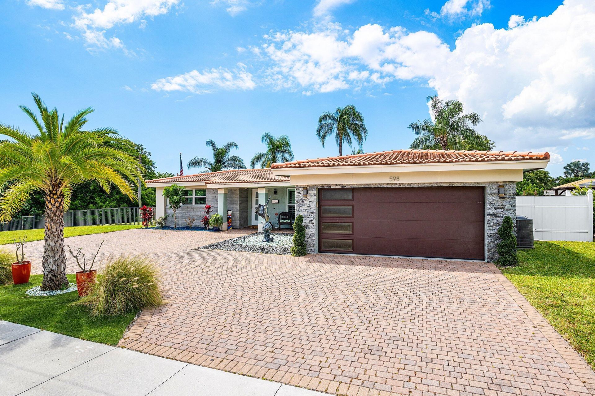598 W Palmetto Park Road, Boca Raton, FL 33432 Photo
