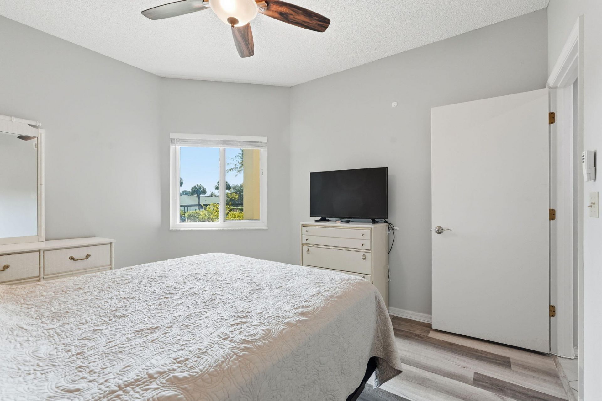6901 SE Constitution Boulevard, Unit 102, Hobe Sound, FL 33455 Photo