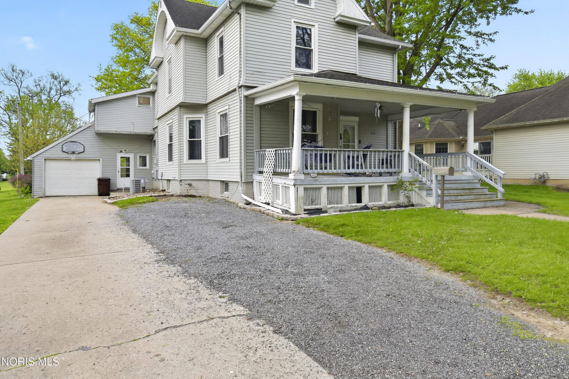 312 Cherry Street, Wauseon, OH 43567 Main Photo