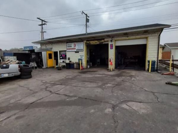 6430 Calumet Avenue , Hammond, IN 46324