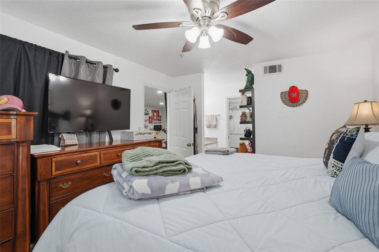 14036 Fairway Island Drive, Unit 1515, Orlando, FL 32837 Photo
