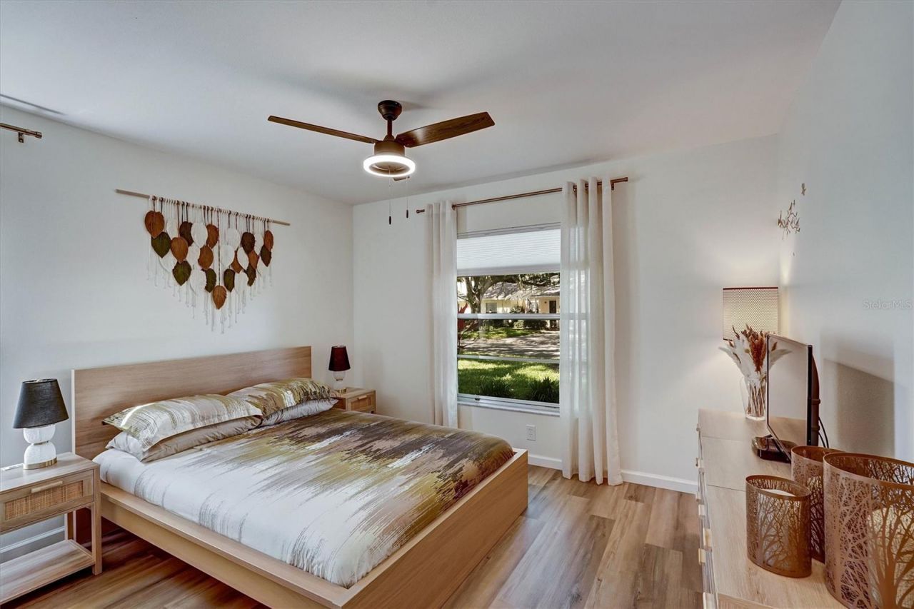 3925 Oakhurst Boulevard, Sarasota, FL 34233 Photo