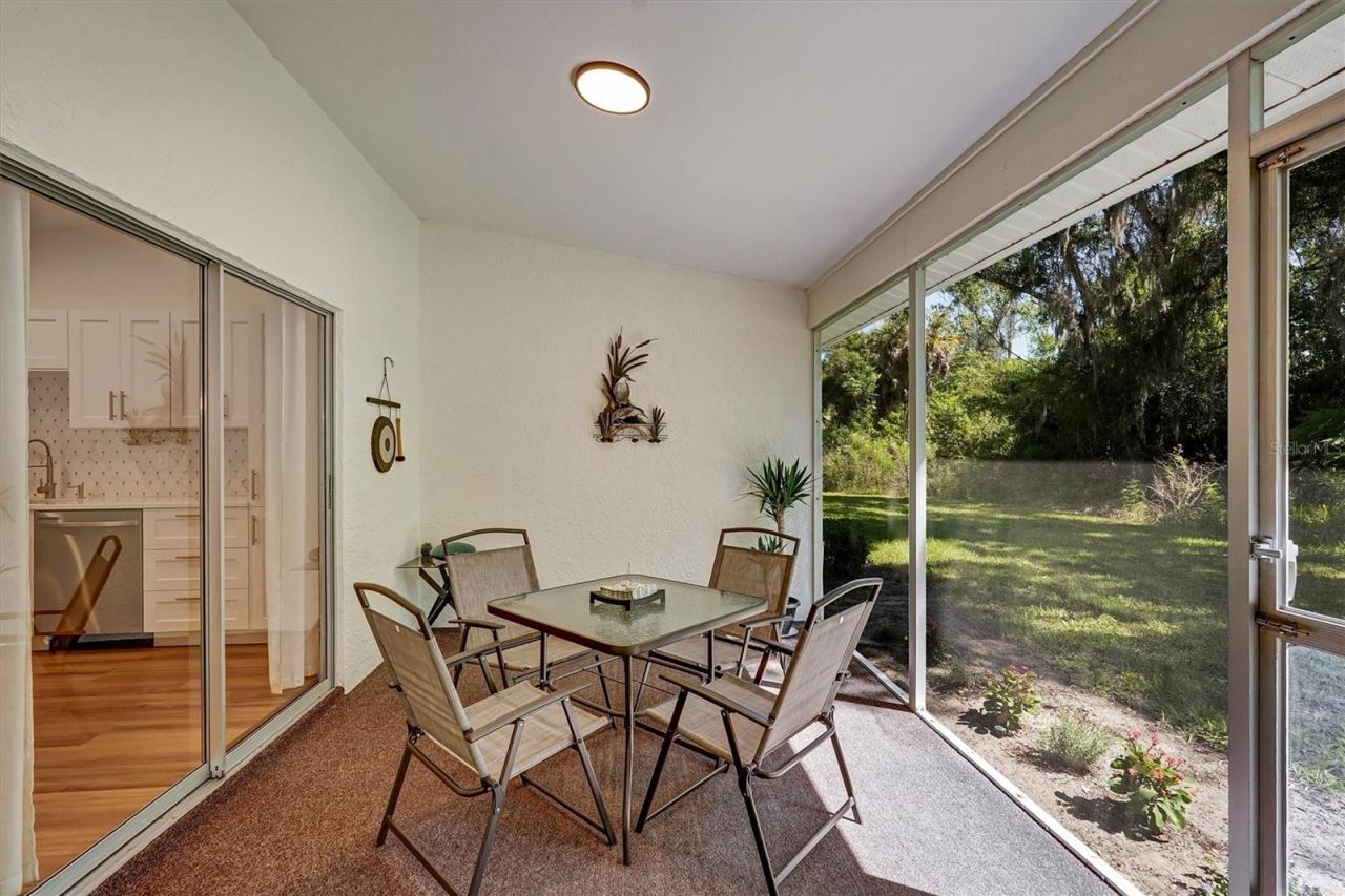 3925 Oakhurst Boulevard, Sarasota, FL 34233 Photo