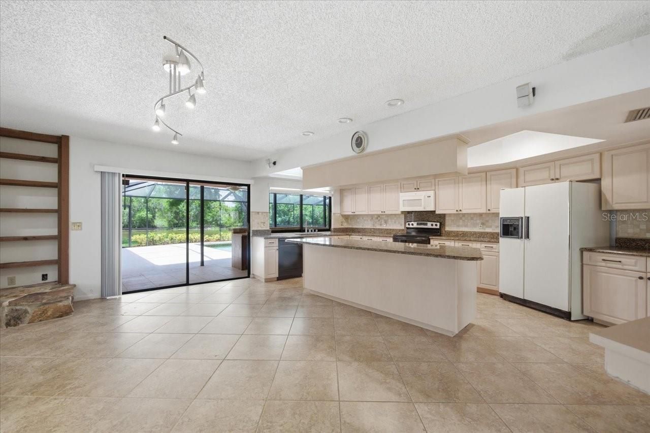 4326 Middle Lake Drive, Tampa, FL 33624 Photo