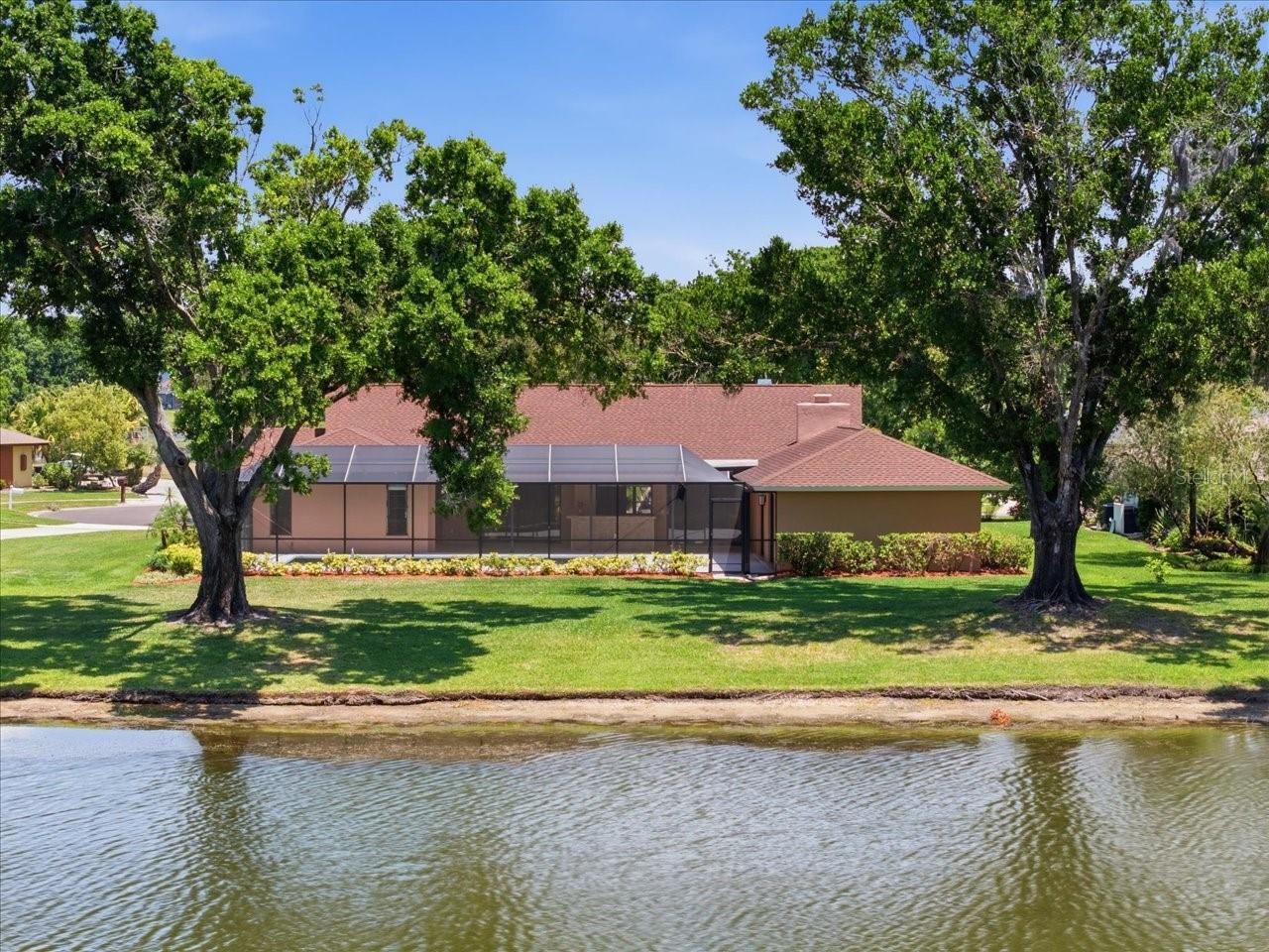4326 Middle Lake Drive, Tampa, FL 33624 Photo