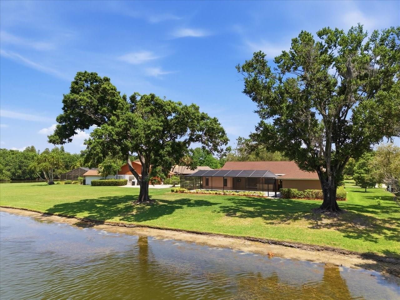 4326 Middle Lake Drive, Tampa, FL 33624 Photo