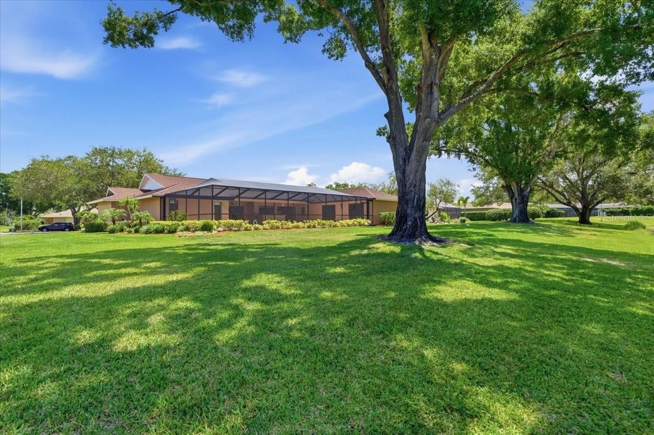 4326 Middle Lake Drive, Tampa, FL 33624 Photo