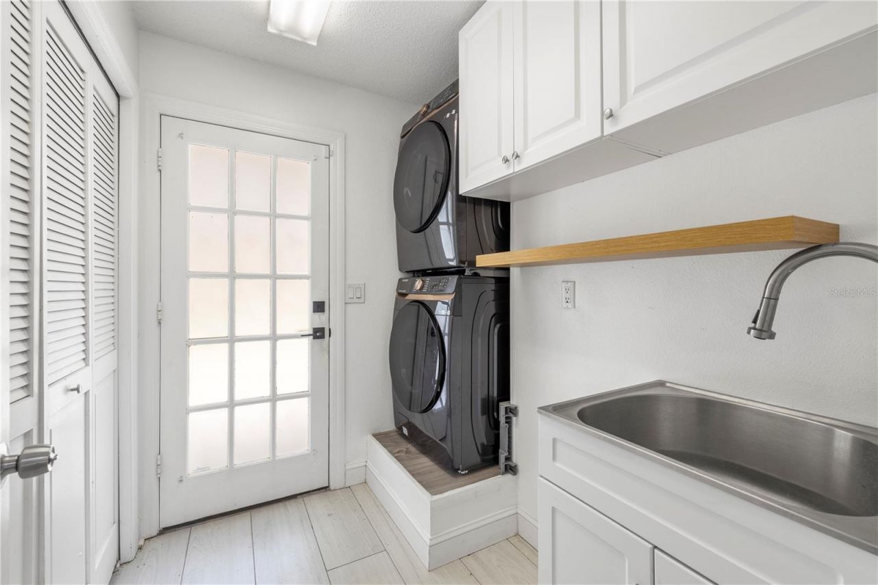 335 Sanctuary Drive, Crystal Beach, FL 34681 Photo