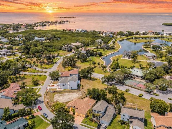 2008 N POINTE ALEXIS DRIVE , TARPON SPRINGS, FL 34689