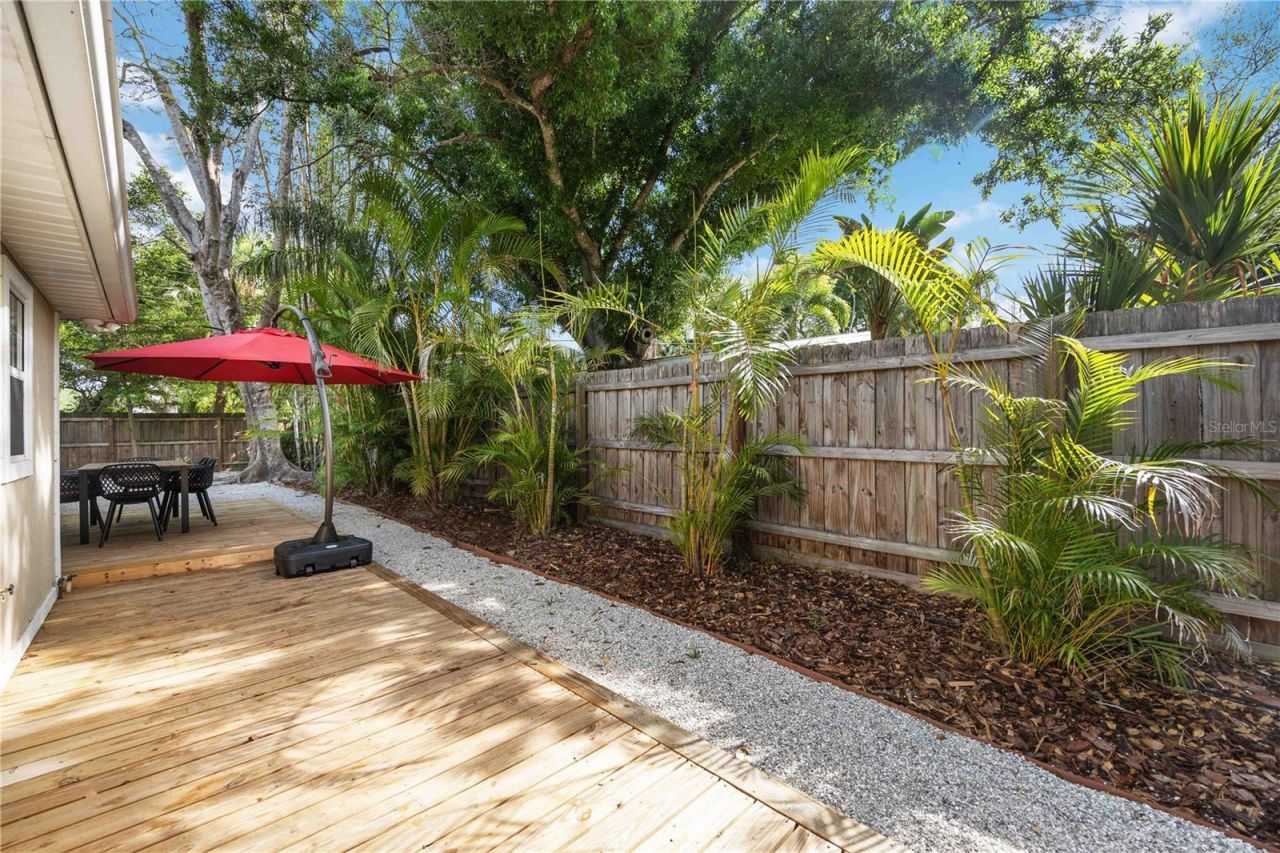 2205 Floyd Street , Sarasota, FL 34239 Photo