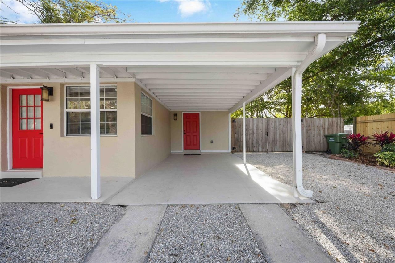 2205 Floyd Street , Sarasota, FL 34239 Photo