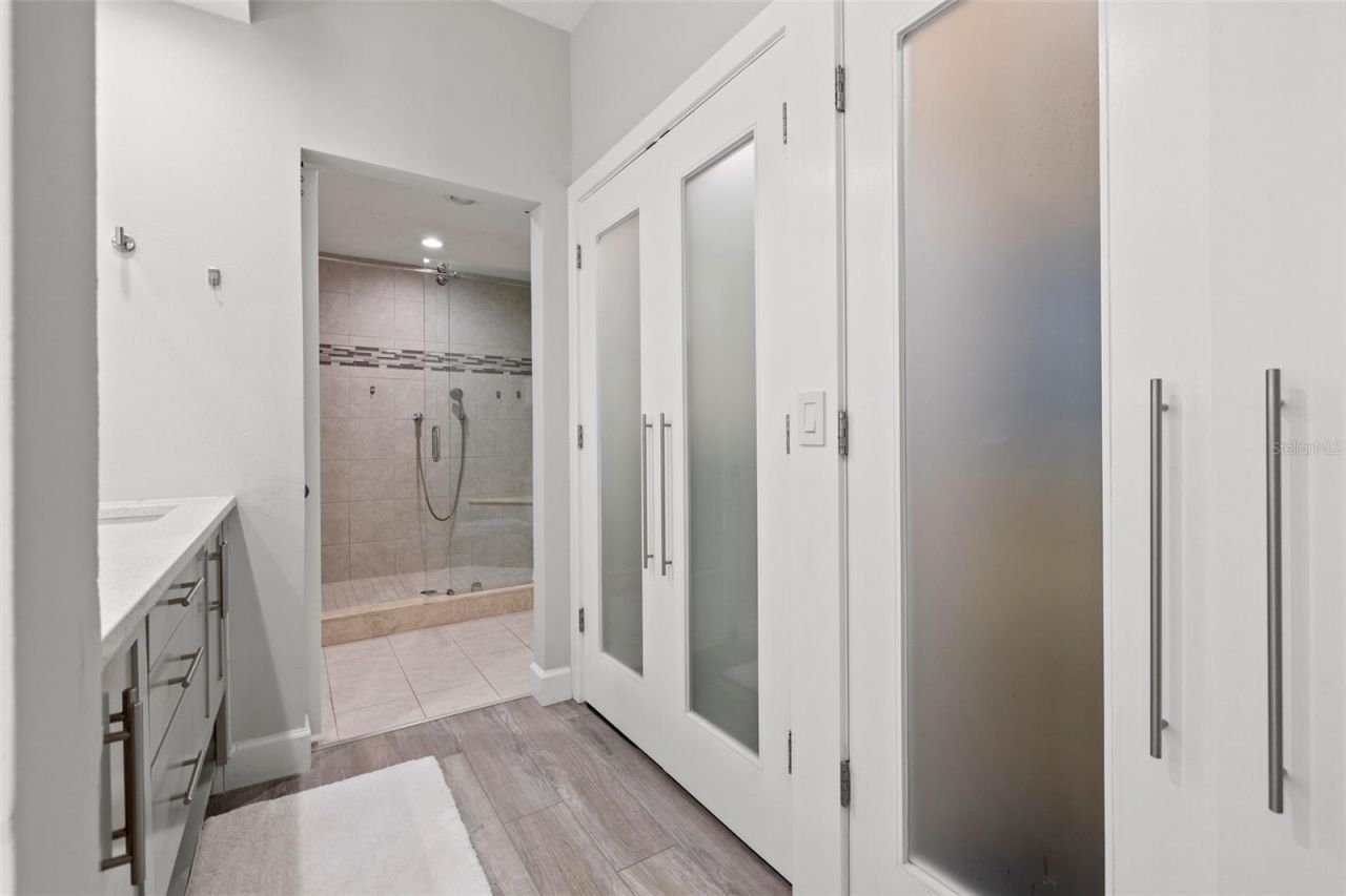615 Dream Island Place, Unit 210, Longboat Key, FL 34228 Photo