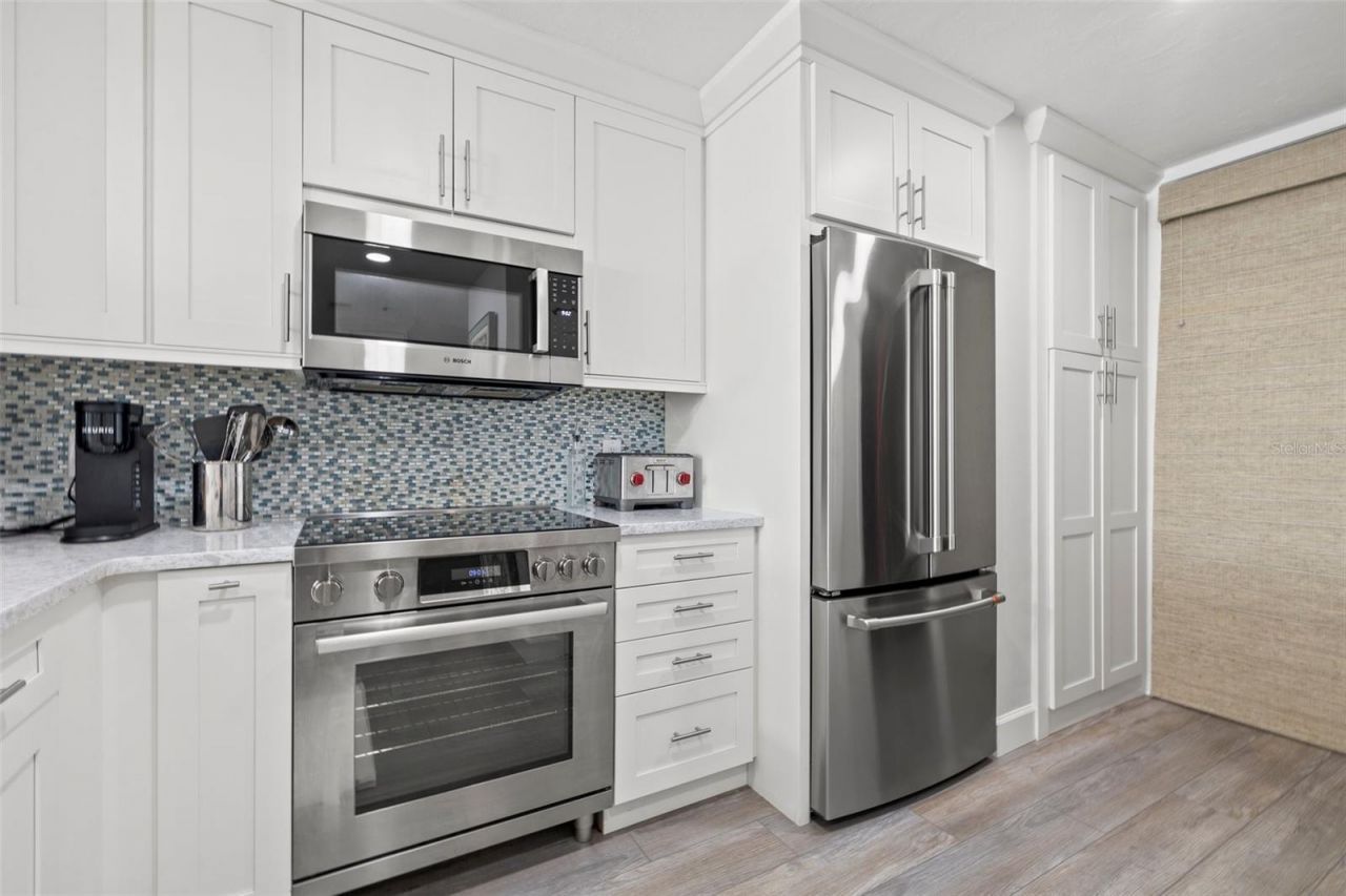 615 Dream Island Place, Unit 210, Longboat Key, FL 34228 Photo
