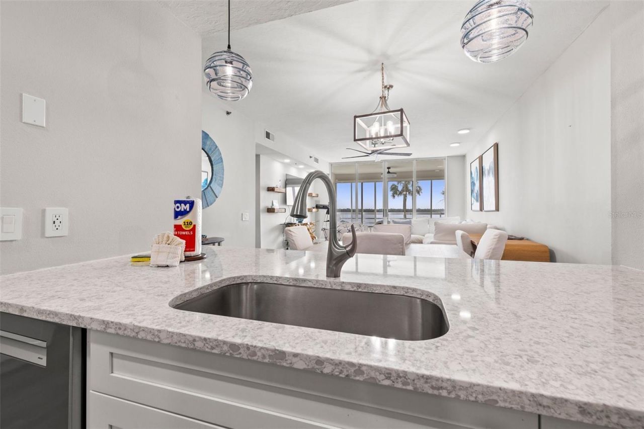 615 Dream Island Place, Unit 210, Longboat Key, FL 34228 Photo
