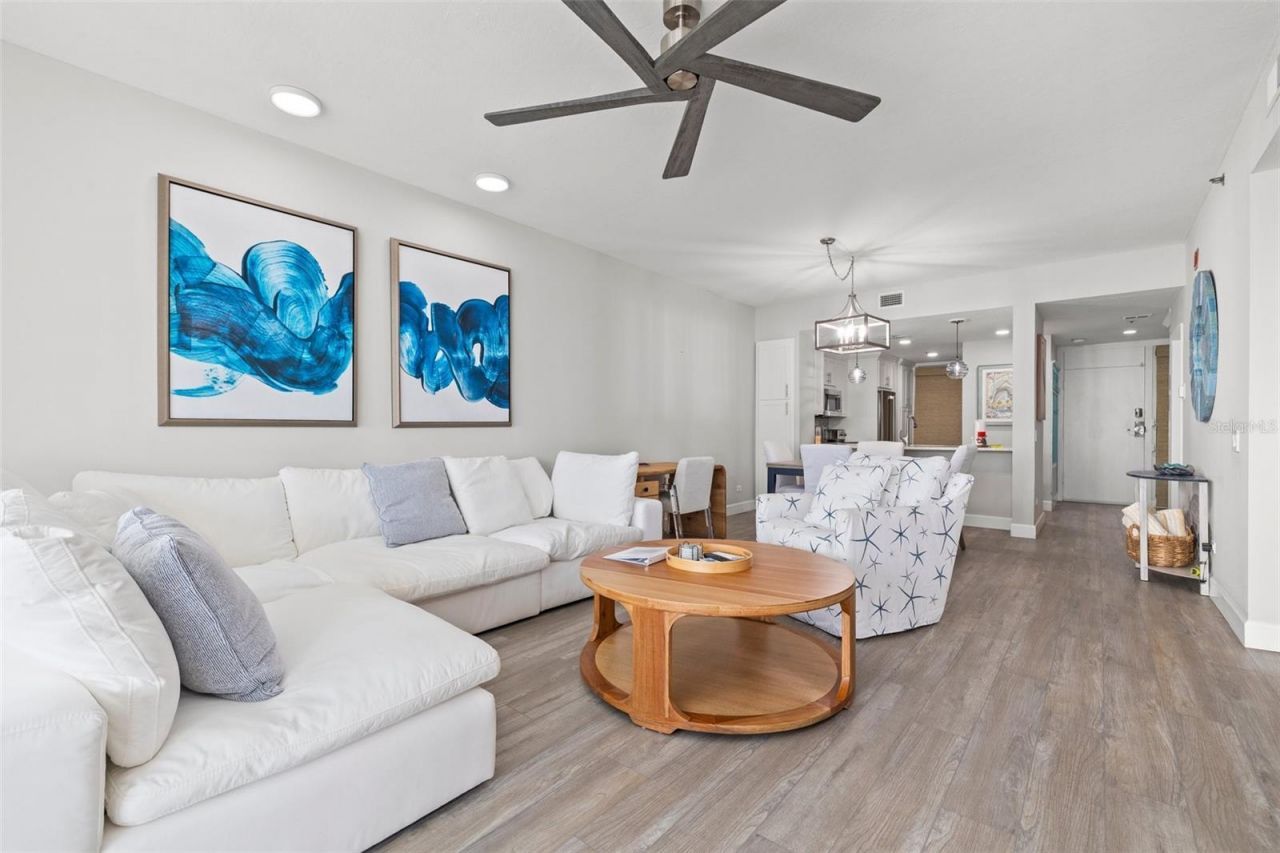 615 Dream Island Place, Unit 210, Longboat Key, FL 34228 Photo
