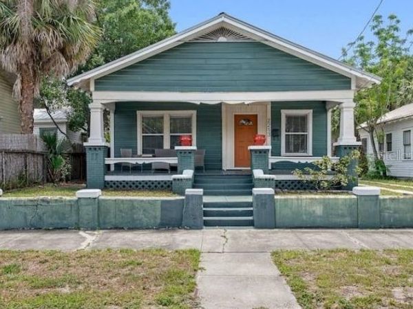 2213 E 3RD AVENUE , TAMPA, FL 33605