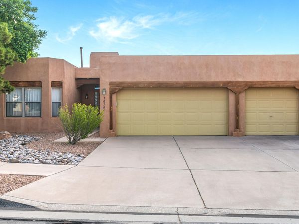 10504 Sorrento Drive NW, Albuquerque, NM 87114